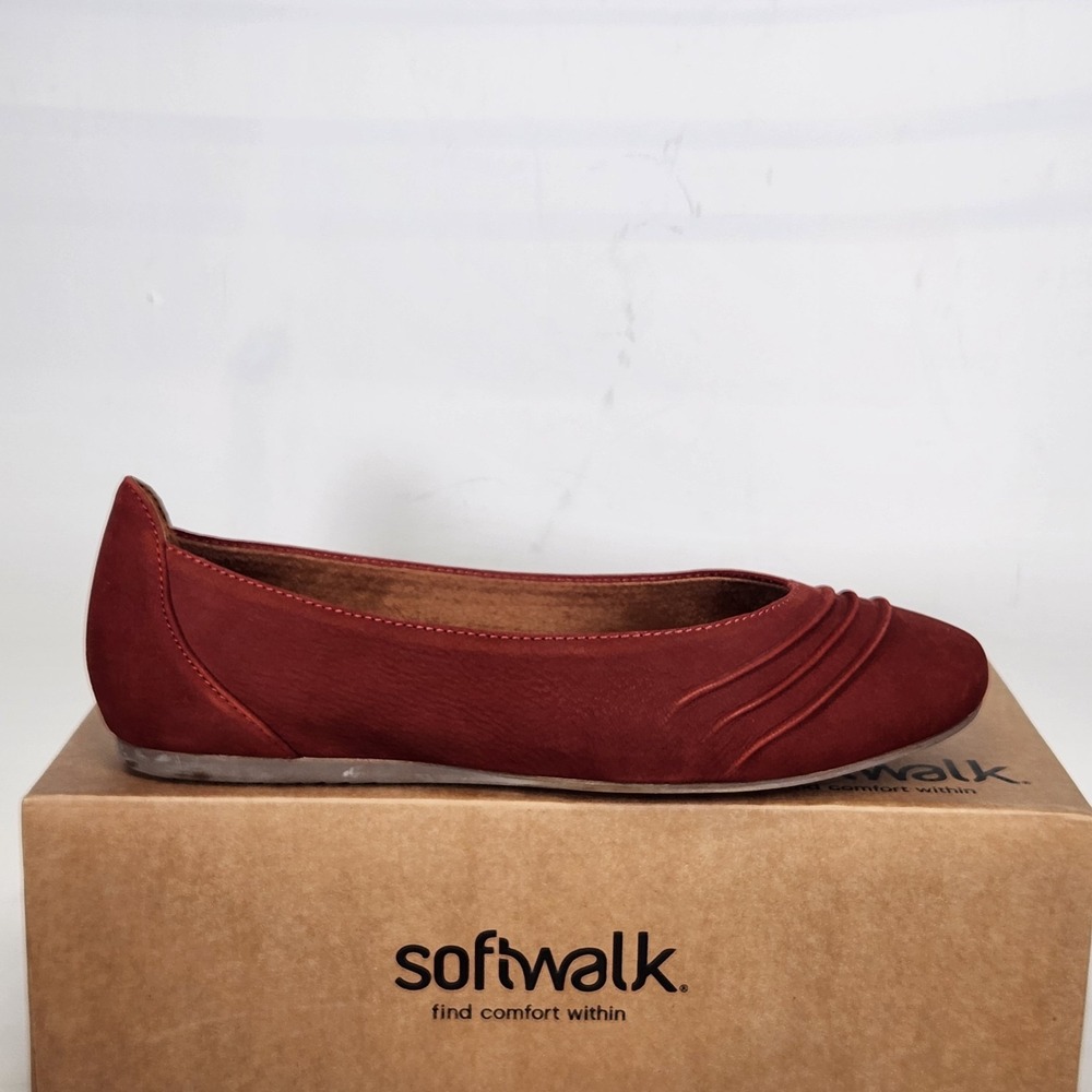 SoftWalk Safi Flats Women Size 7.5 Wide Dark Red Pleated Comfort S2158-601